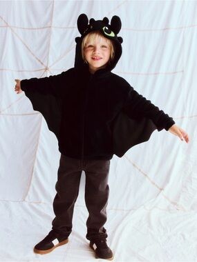 H&M - Toothless how to train your dragon Halloween jacket
